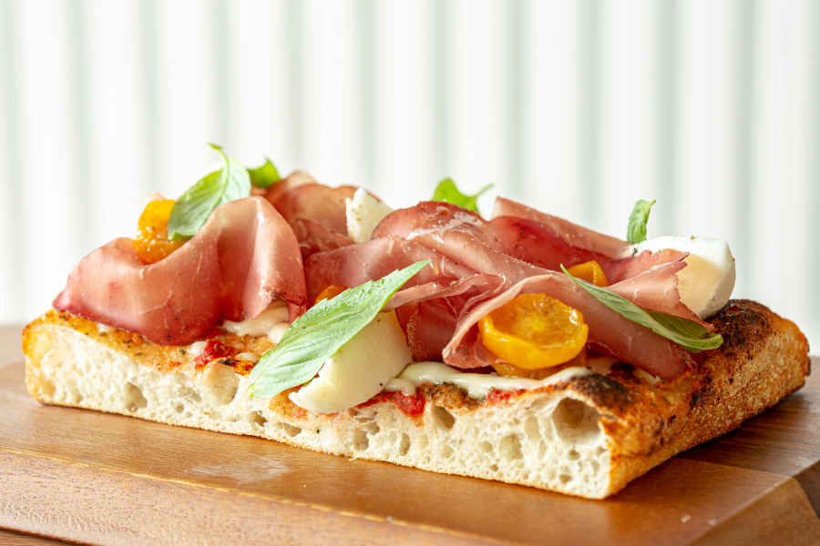 Italian food focaccia-online-dubai